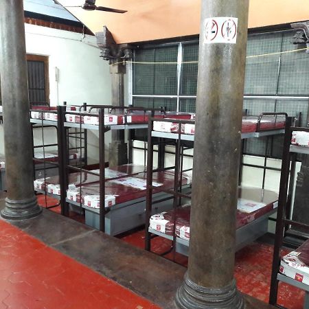 Devasthanam Lodge Thiruvananthapuram ภายนอก รูปภาพ
